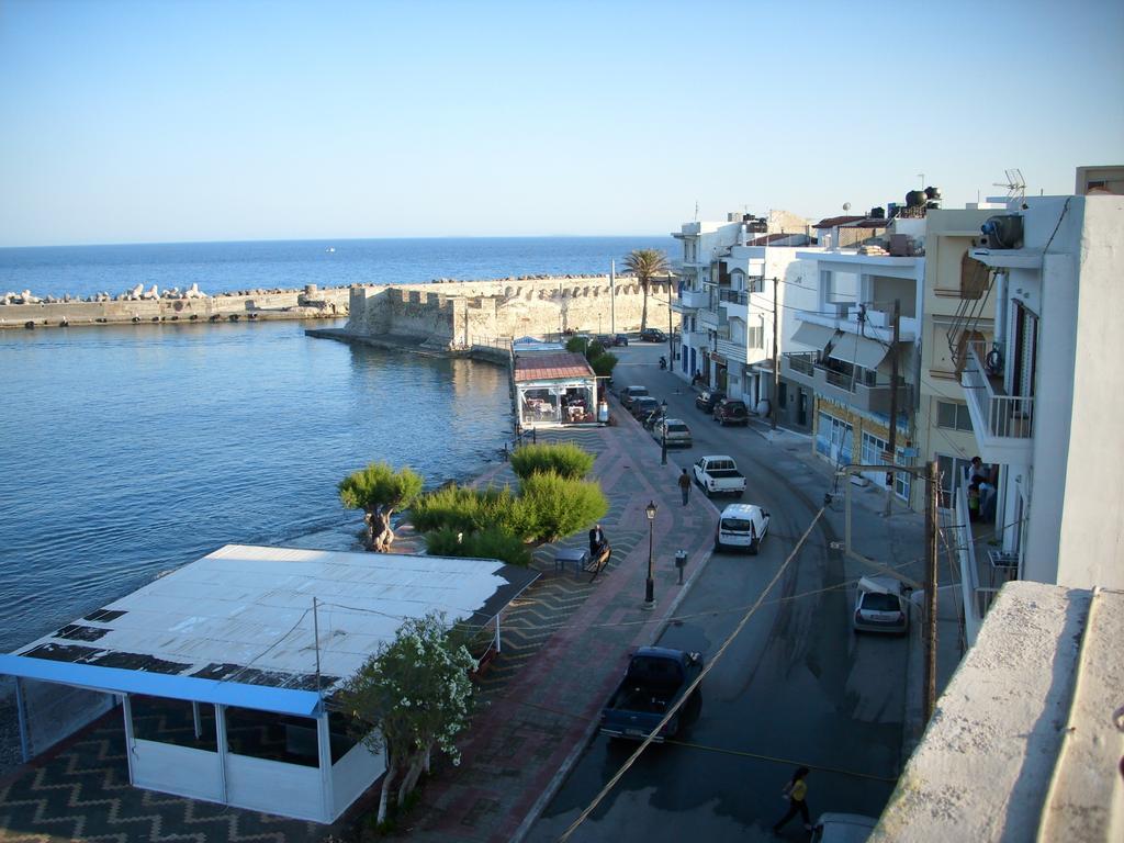 By Captains Studio Ierápetra Oda fotoğraf